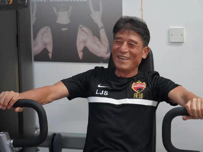 亚洲乱码一二三四区麻豆